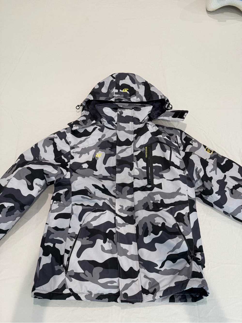 Men’s Camo Hooded Winter Snow Jacket - Gray Camo Size Small